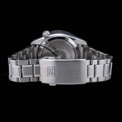 Grand Seiko Sport Collection SBGE305
