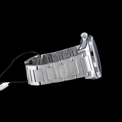 H. Moser & Cie. Pioneer Tourbillon 3804-1211