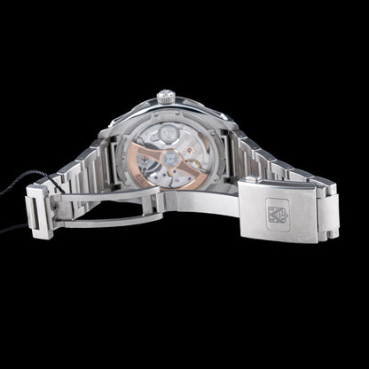 H. Moser & Cie. Pioneer Tourbillon 3804-1211