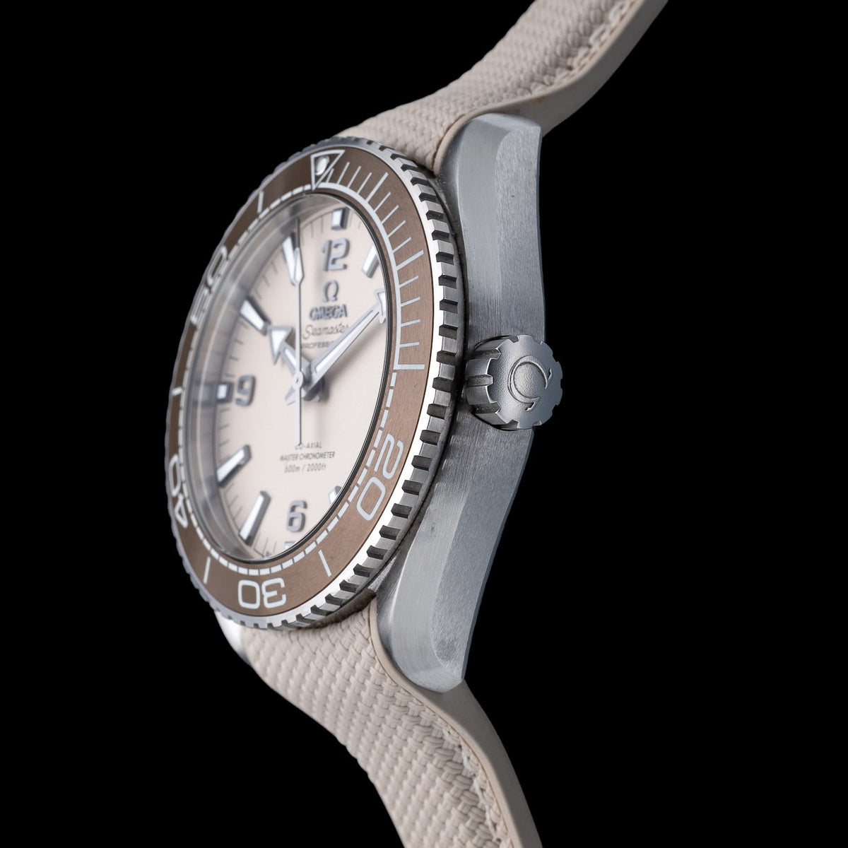 Omega 215.32.44.21.09.001 Seamaster Planet Ocean