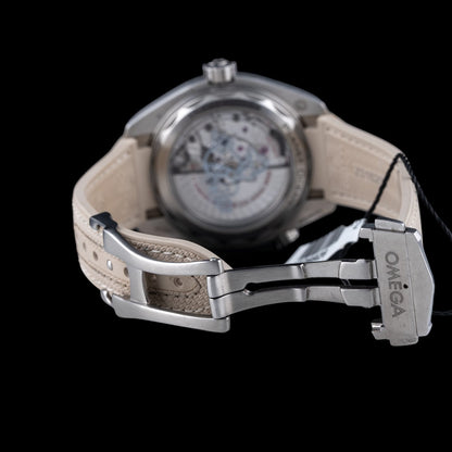 Omega 215.32.44.21.09.001 Seamaster Planet Ocean