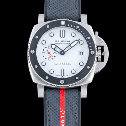 Panerai Submersible Luna Rossa PAM01579